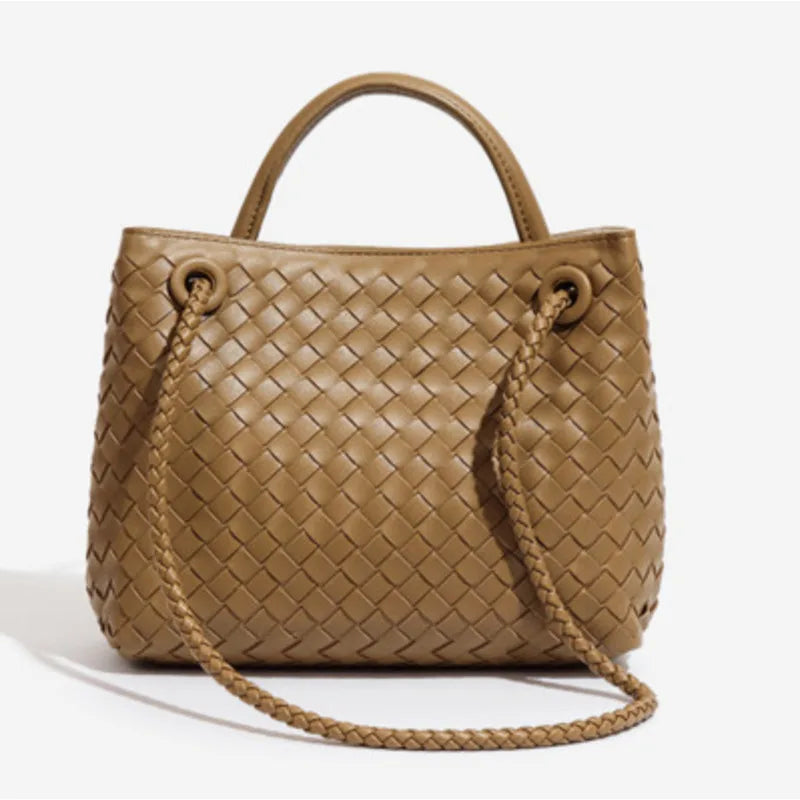 Bolsa Tote Média Adele – Estilo e Praticidade para Seu Dia a Dia