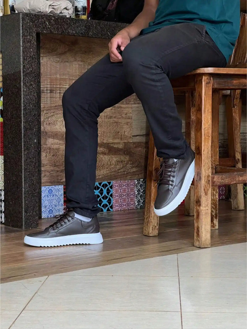 Tênis Masculino Casual Marrom Elegance