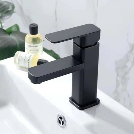 Torneira Quadrada Quente e Fria para Banheiro: Conforto e Praticidade na Sua Rotina