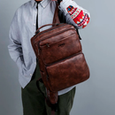 Conforto e Estilo: Mochila Jeep em Couro Genuíno Buluo Premium