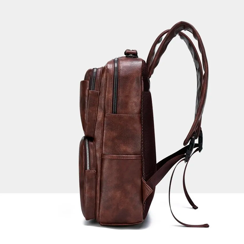 Conforto e Estilo: Mochila Jeep em Couro Genuíno Buluo Premium