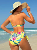 Biquíni Tropical com Bojo e Cintura Alta – Estampa Floral Verão