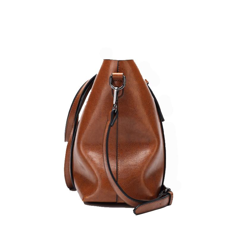 Bolsa Alice: Estilo e Sofisticação em Couro Genuíno