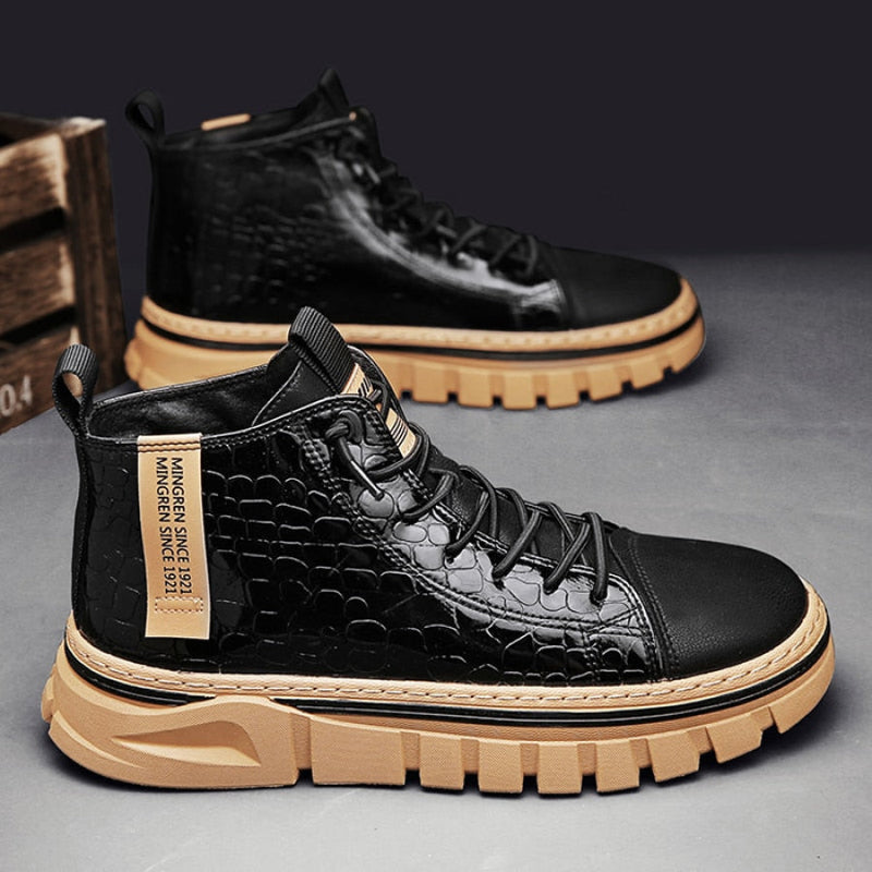 Bota Masculina Tratora Premium em Couro Genuíno - Conforto e Estilo para o Seu Dia a Dia