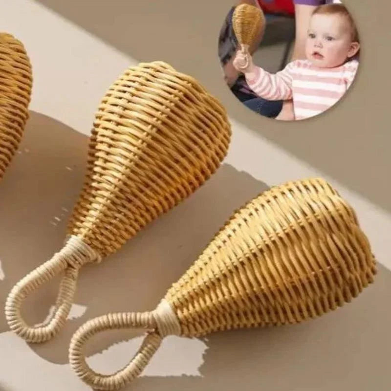 Brinquedo Sensorial Infantil em Rattan com Chocalho – Estímulos que Encantam e Desenvolvem