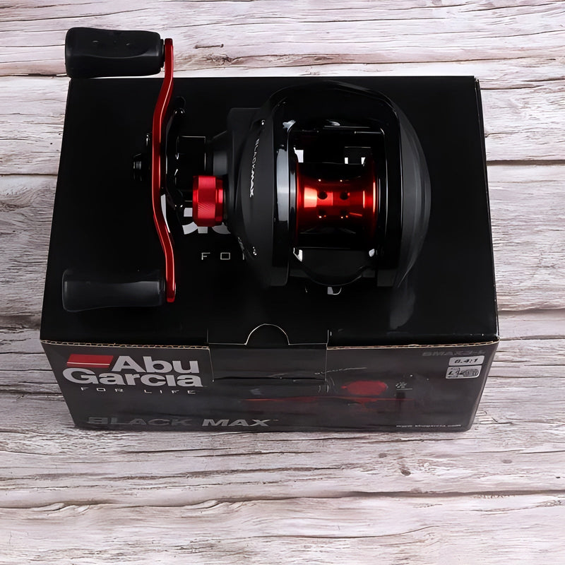 Carretilha Abu Garcia Black Max3: Desempenho Superior com Drag de 8,1kg e 5 Rolamentos de Aço Inoxidável