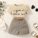 Conjunto Infantil Confortável com Camiseta de Letras e Shorts Xadrez