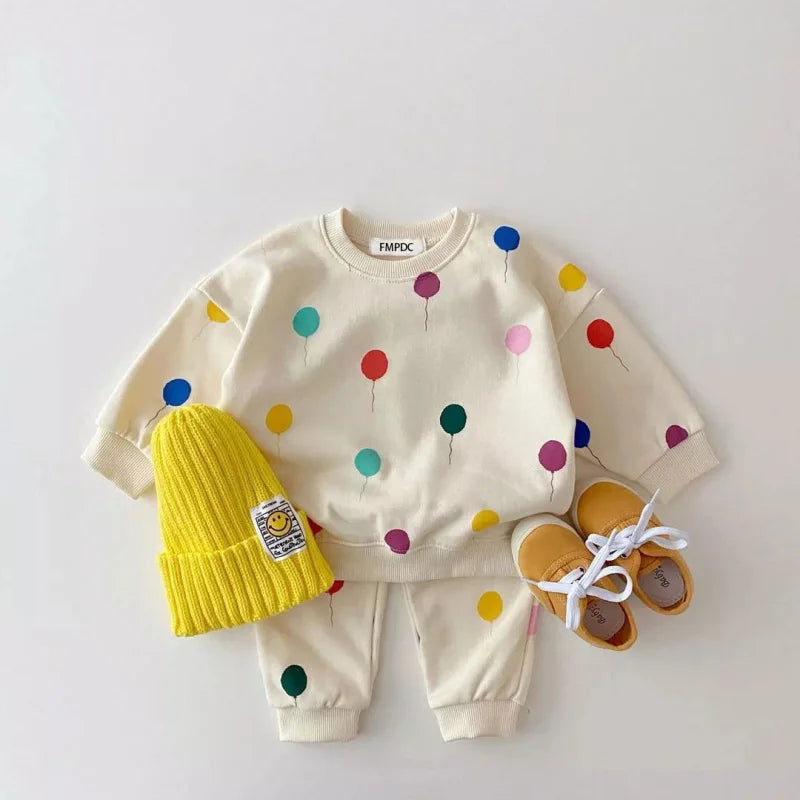 Conjunto Infantil de Moletom com Balões Coloridos – Conforto e Alegria para os Pequenos
