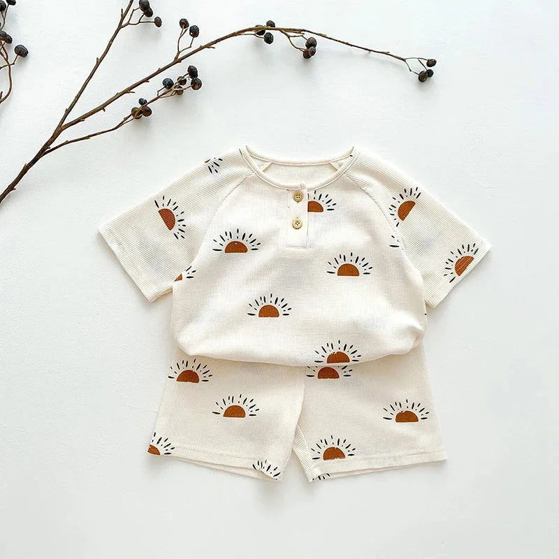 Conjunto Infantil de Pijama com Short e T-Shirt Lenogue para Conforto e Liberdade