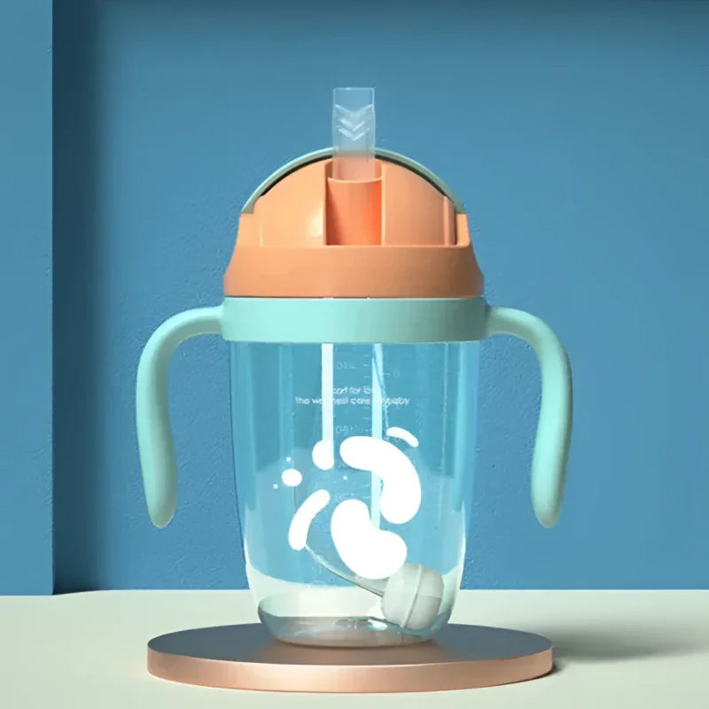 Copo Infantil Antivazamento com Canudo Prático Lenogue