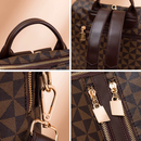 Mochila de Couro Feminina com Carteira – Estilo e Praticidade no Seu Dia a Dia