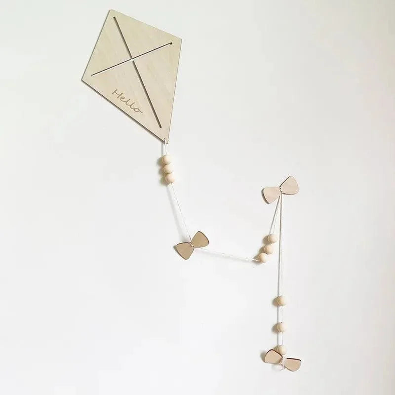 Teto de Sonhos: Pipa de Madeira Lenogue para Decoração Infantil