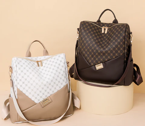 Mochila Feminina Xadrez em Couro Genuíno - Estilo e Conforto para o Seu Dia a Dia