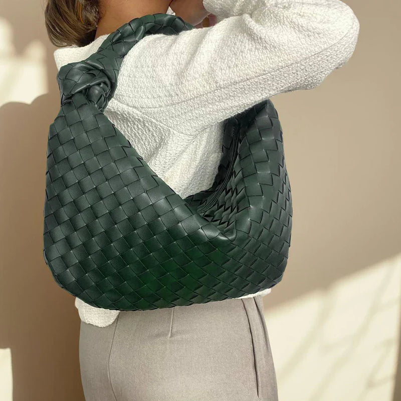 Bolsa Hobo Elena em Couro Trançado – Estilo e Conforto para o Seu Dia a Dia