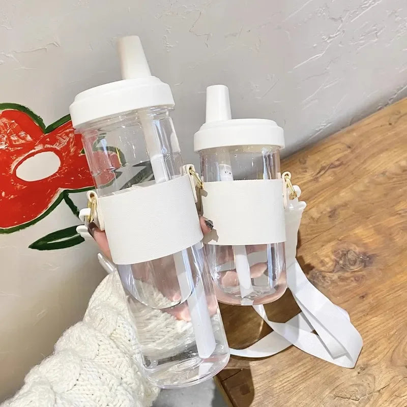 Garrafa Infantil com Canudo e Capa Protetora para Conforto e Praticidade