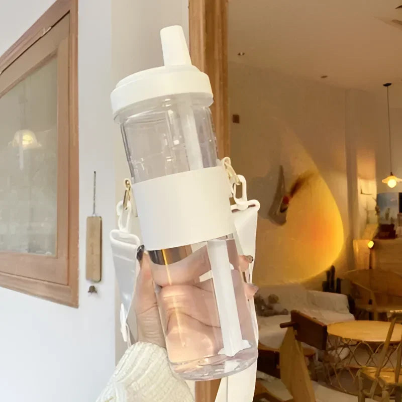 Garrafa Infantil com Canudo e Capa Protetora para Conforto e Praticidade