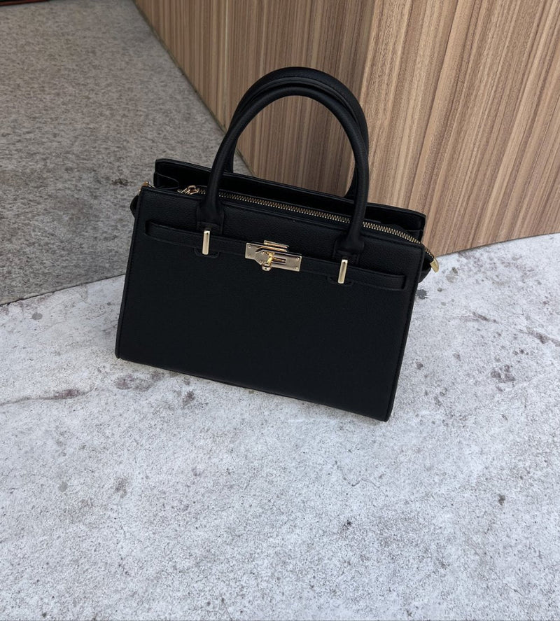 Bolsa Média Suzi – Praticidade e Estilo Para Seu Dia a Dia