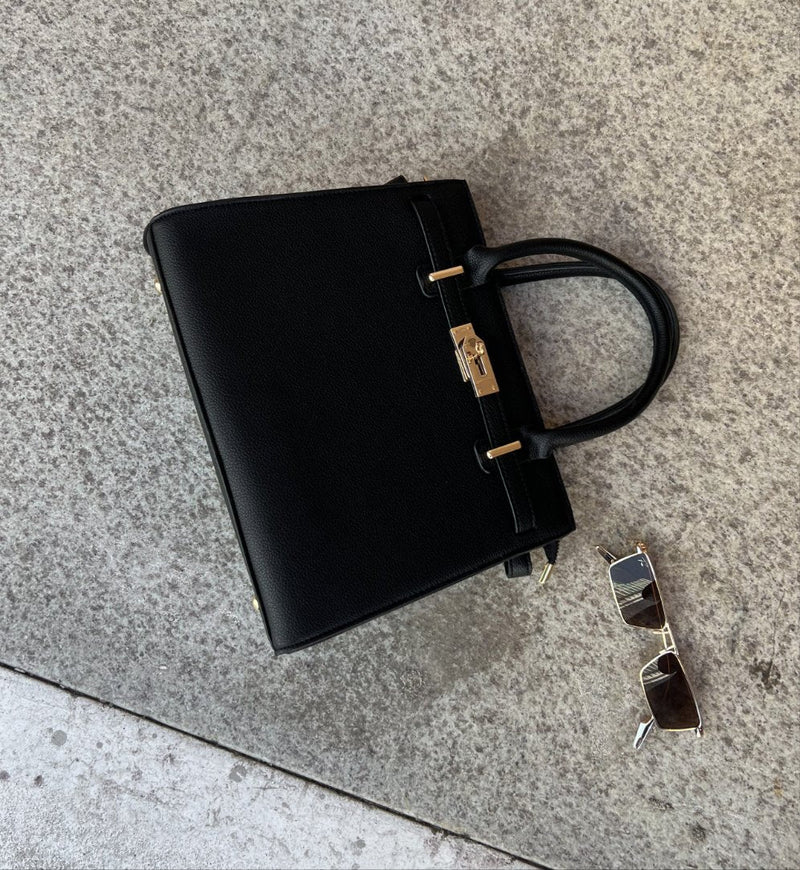 Bolsa Média Suzi – Praticidade e Estilo Para Seu Dia a Dia