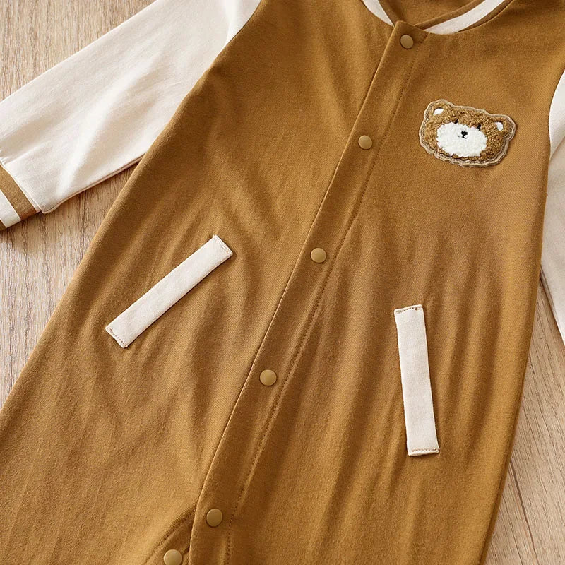 Macacão Infantil em Algodão com Estampa de Ursinho Baseball - Conforto e Estilo para Pequenos Aventureiros