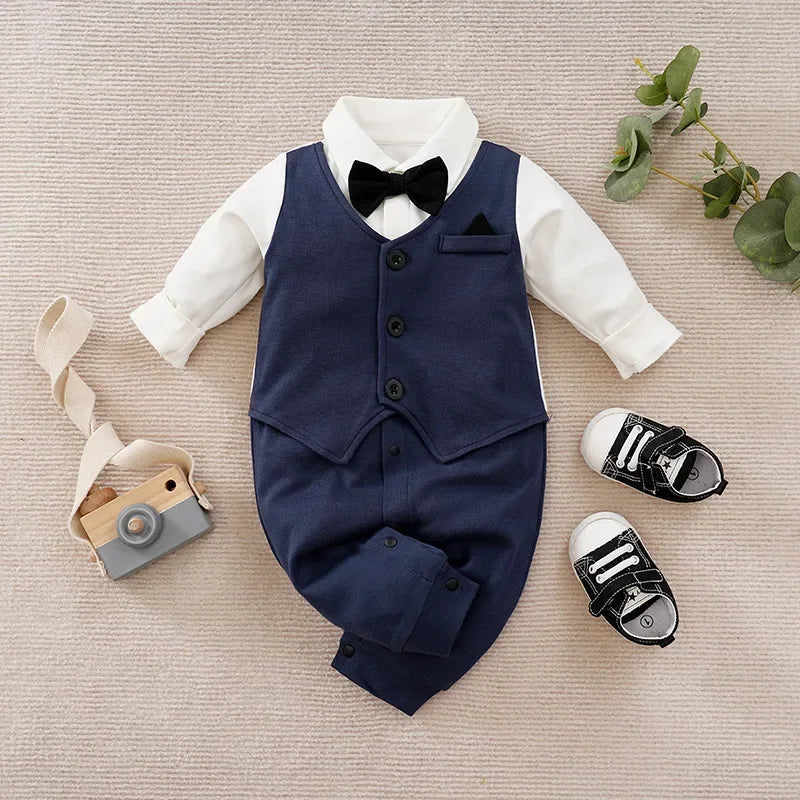 Macacão Infantil Gentleman: Estilo e Conforto para Momentos Especiais