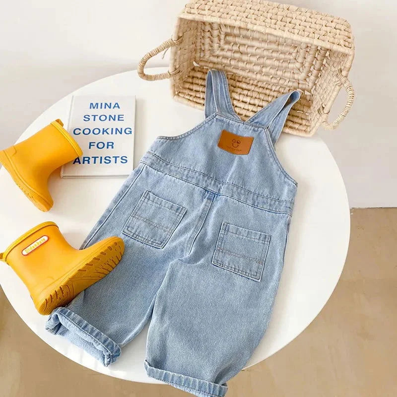 Macacão Infantil Jardineira Jeans Denim Azul - Conforto e Estilo para Pequenos Aventureiros