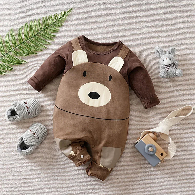 Macacão Infantil Urso Cartoon com Suspensórios e Orelhas 3D – Conforto e Alegria para o Dia a Dia