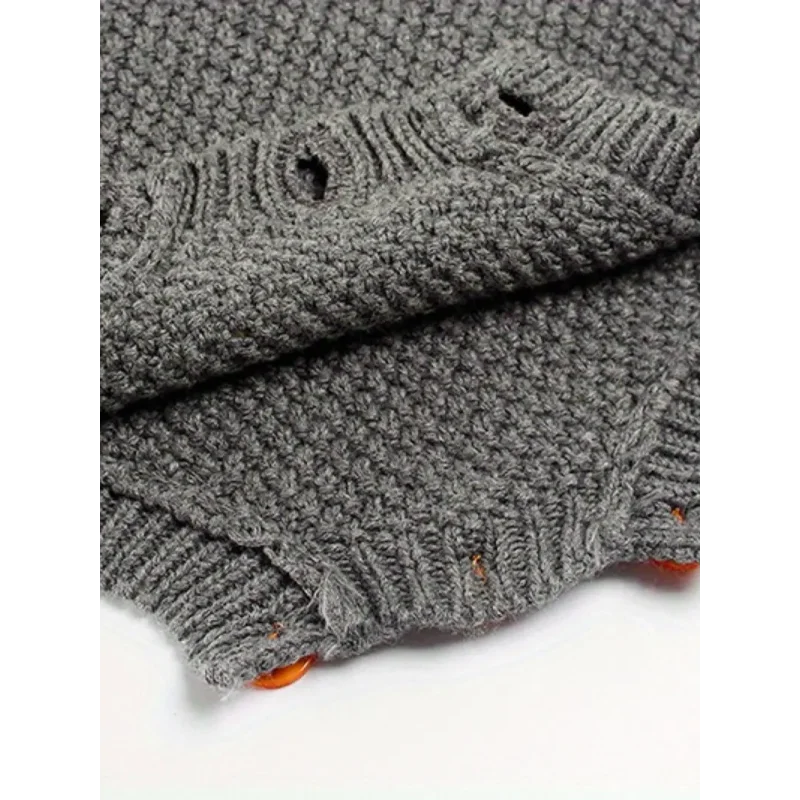 Macacão Romper Infantil em Tricot Preto e Bege - Conforto e Estilo para os Pequenos