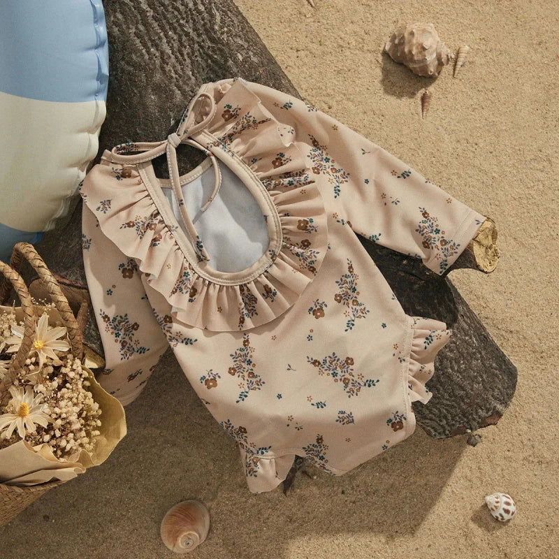 Maiô Infantil Charlotte Lenogue: Liberdade e Conforto Para Brincar