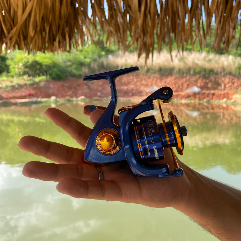 Molinete Shimano AzureSteel 13: Performance Superior e Resistência à Corrosão para Capturas de Até 10 kg