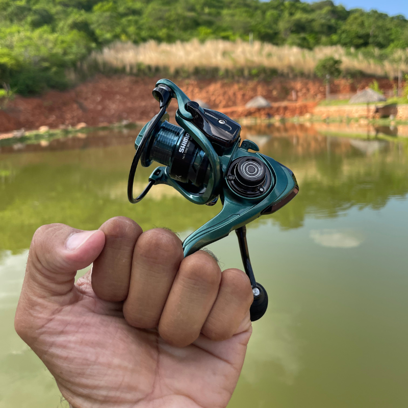 Molinete Shimano AquaWave: Drag de 16kg com 7 Rolamentos para Uma Experiência de Pesca Inigualável