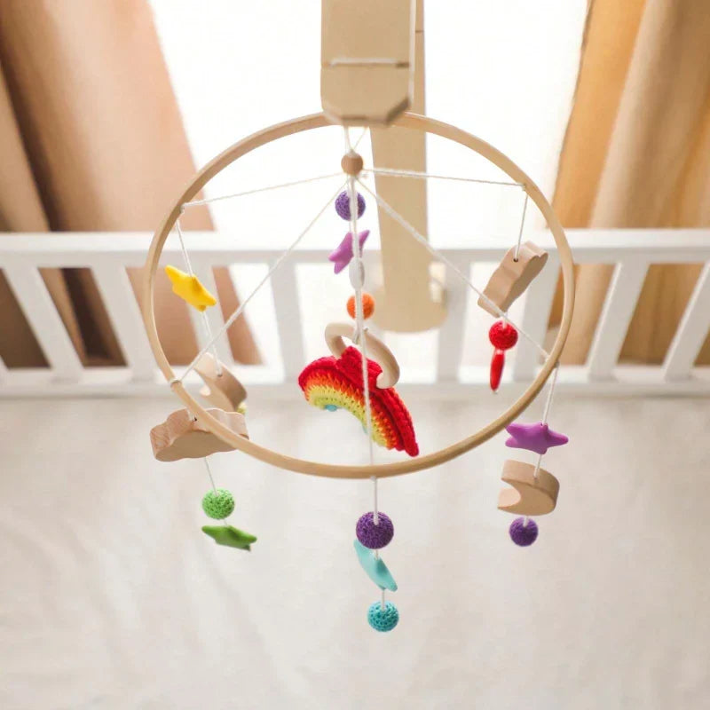Mobile Arco-íris Lenogue: Encanto e Conforto para o Berço do Seu Bebê