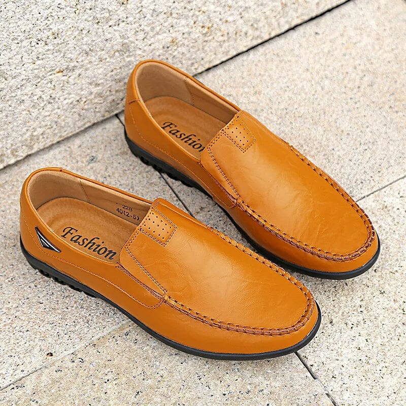 Mocassim Masculino de Couro Genuíno - Conforto e Estilo para o Dia a Dia