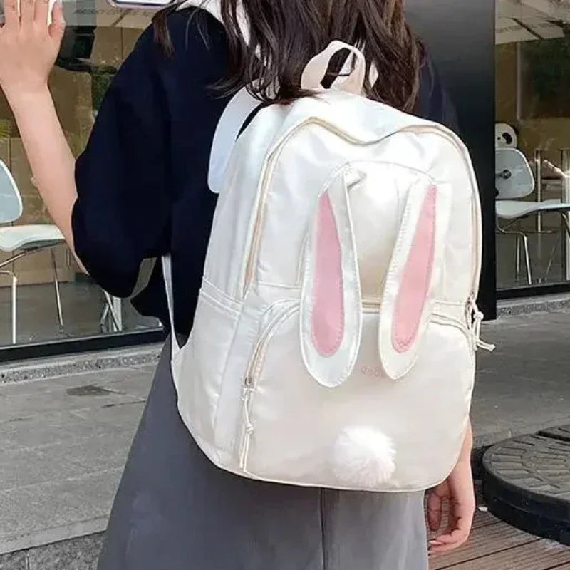 Mochila Infantil em Nylon com Estampa de Coelho – Conforto e Praticidade para Aventuras