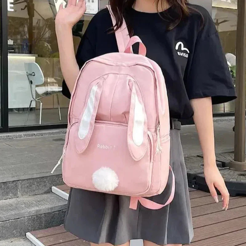 Mochila Infantil em Nylon com Estampa de Coelho – Conforto e Praticidade para Aventuras