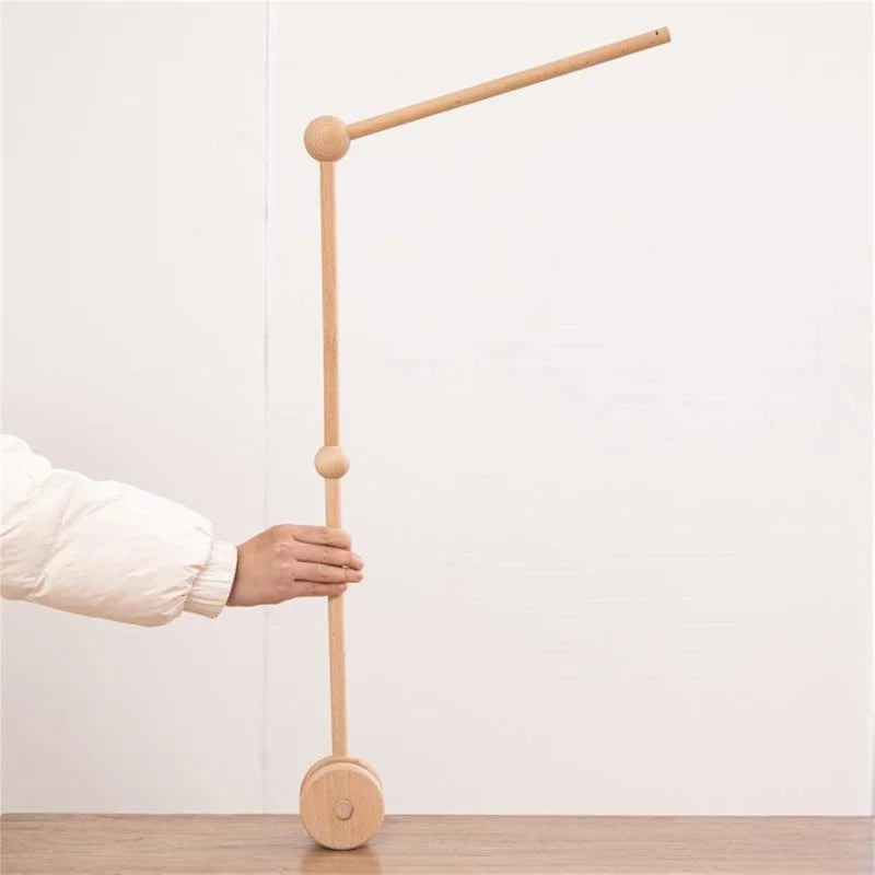 Mobile de Madeira para Berço: Encanto e Conforto para Seu Bebê