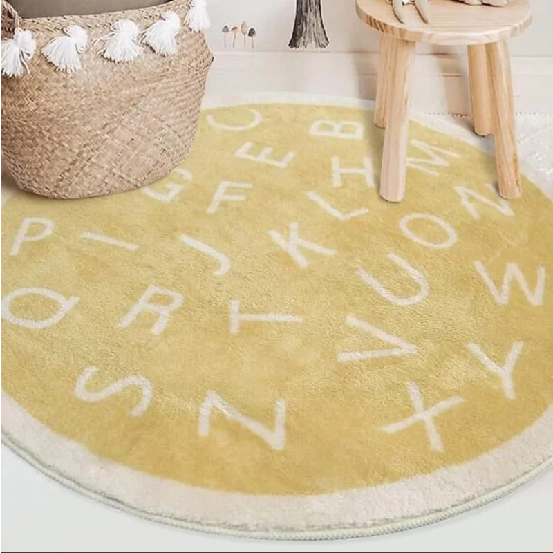 Tapete Redondo Infantil Amarelo com Alfabeto – Conforto e Estímulo para Brincadeiras Criativas