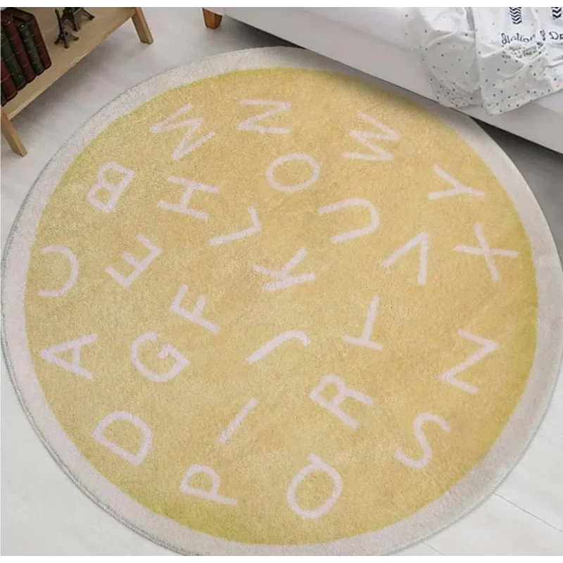 Tapete Redondo Infantil Amarelo com Alfabeto – Conforto e Estímulo para Brincadeiras Criativas