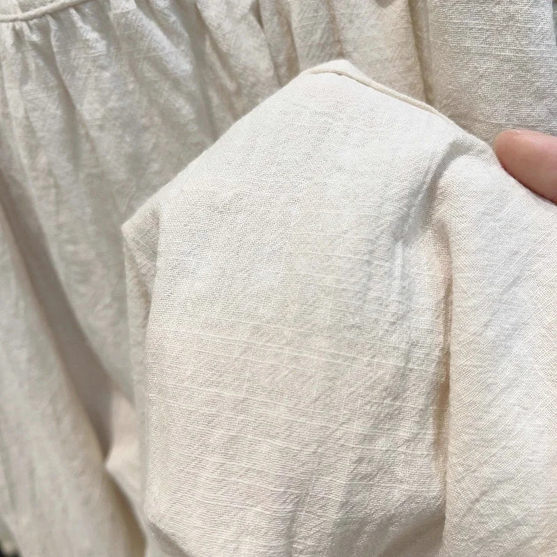 Vestido Infantil Bordado Abigail em Bege: Conforto e Estilo para Pequenas Donzelas