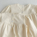 Vestido Catarina Bege: Conforto e Estilo para Pequenas Estrelas