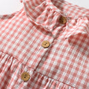 Vestido Infantil Xadrez Vermelho com Estampa de Cogumelo – Conforto e Estilo para Pequenas Aventureiras