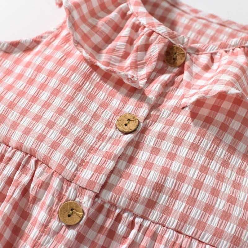 Vestido Infantil Xadrez Vermelho com Estampa de Cogumelo – Conforto e Estilo para Pequenas Aventureiras