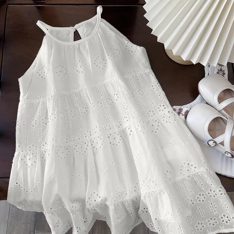 Vestido Infantil Filomena em Laise Branco - Conforto e Elegância para Momentos Especiais