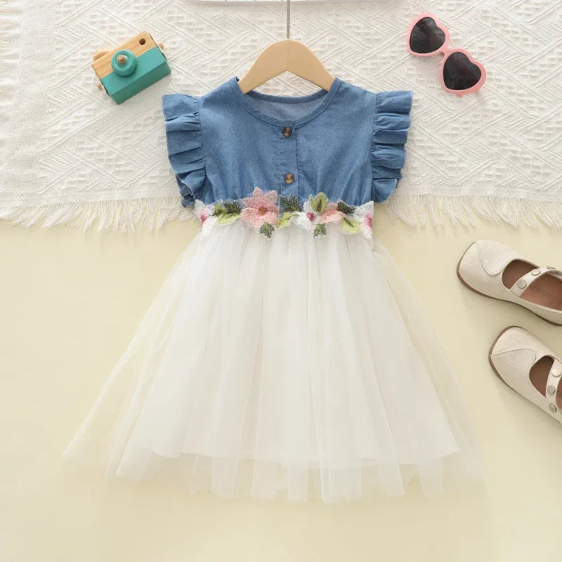 Vestido Infantil Jeans com Tule Floral e Manga Babado - Conforto e Estilo para Pequenos Momentos